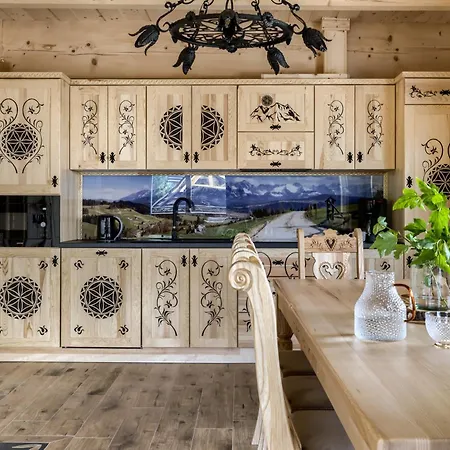 Osada Suwajowka Premium * Косцелиско